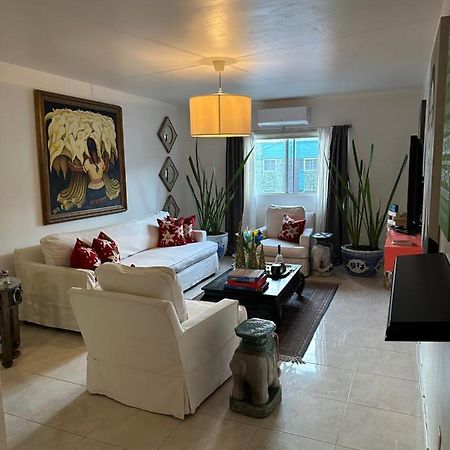 Pied-A-Terre Center Of Tijuana Apartment Exterior foto