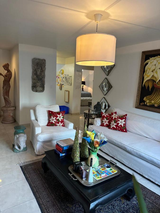 Pied-A-Terre Center Of Tijuana Apartment Exterior foto